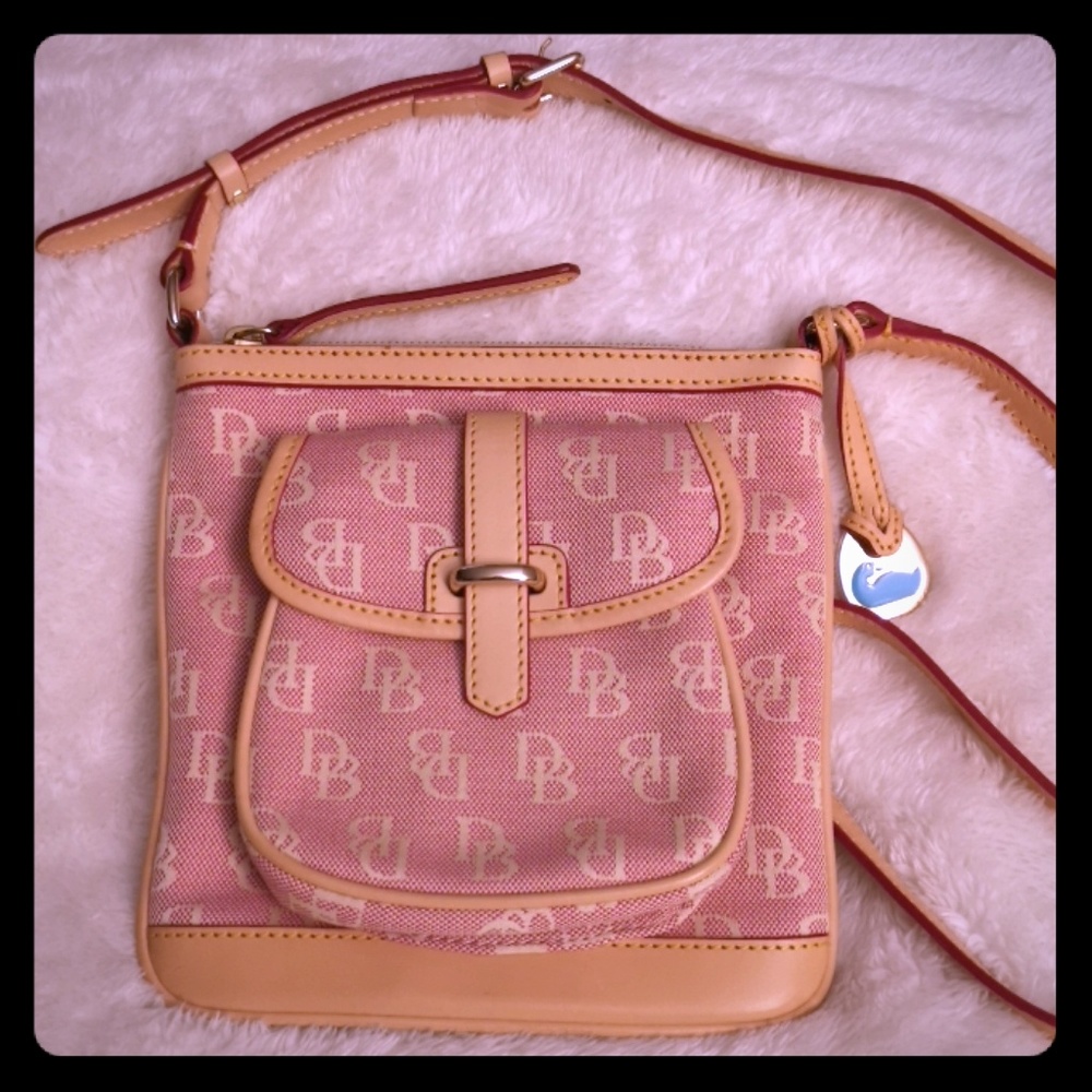 NWOT Dooney & Bourke crossbody bag